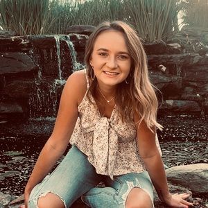 Meet your Posher, Madison